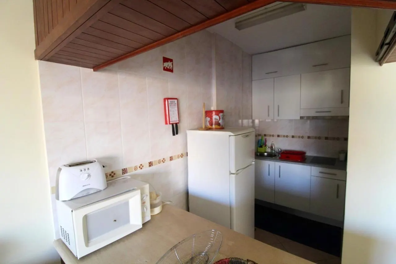 Charming Apartment In Portimao With Pool