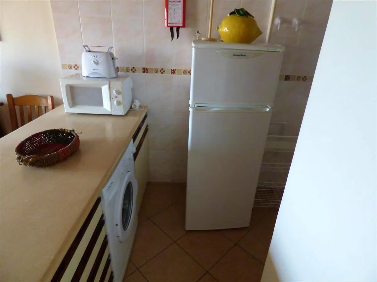 Charming Apartment In Portimao With Pool