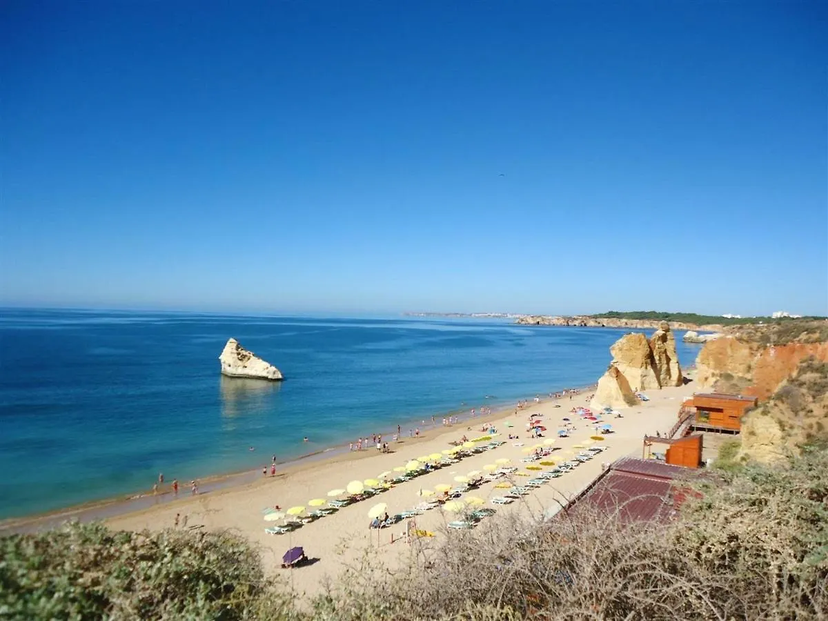 Charming Apartment In Portimao With Pool